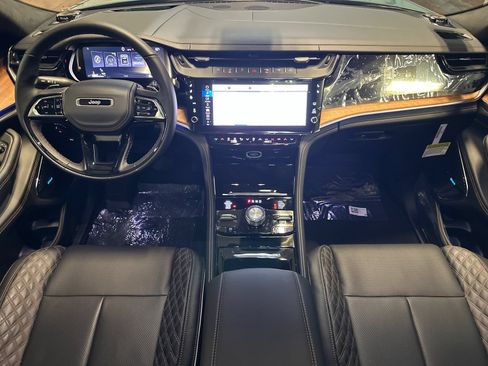 New 2026 Jeep Grand Cherokee Summit w/ Obsidian Package AWD/4WD image 12