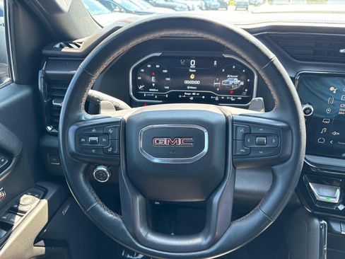 Used 2023 GMC Sierra 1500 AT4 w/ AT4 Preferred Package AWD/4WD image 15