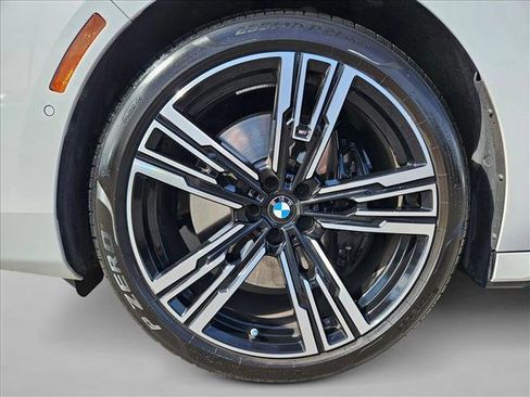 Used 2023 BMW 740i w/ Parking Assistance Package RWD image 21