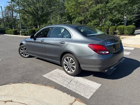 Used 2018 Mercedes-Benz C 300 4MATIC Sedan image 5