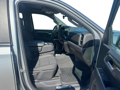 Used 2025 Chevrolet Silverado 1500 LT RWD image 14