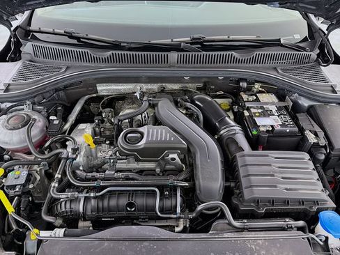 Certified 2025 Volkswagen Jetta SEL FWD image 30