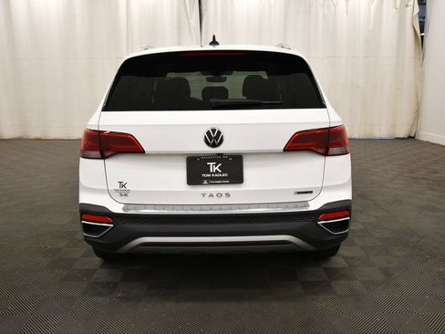 Used 2023 Volkswagen Taos SE AWD/4WD image 6