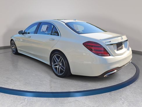 Used 2019 Mercedes-Benz S 560 4MATIC Sedan image 7