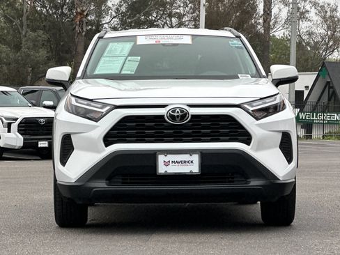 Used 2025 Toyota RAV4 XLE FWD image 7
