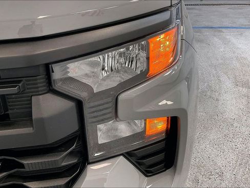 Used 2024 Chevrolet Silverado 1500 Custom w/ Dark Appearance Package AWD/4WD image 27