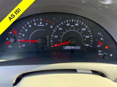 Used 2010 Toyota Camry LE image 20