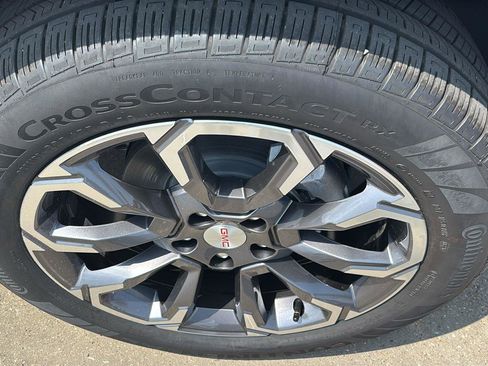 New 2026 GMC Terrain Elevation FWD image 9