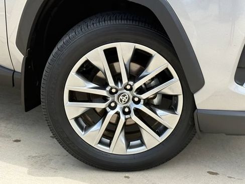 Used 2023 Toyota RAV4 XLE Premium FWD image 2