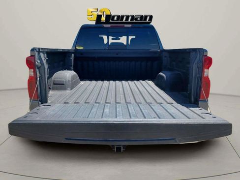 Used 2021 Chevrolet Silverado 1500 LT w/ Convenience Package II AWD/4WD image 14