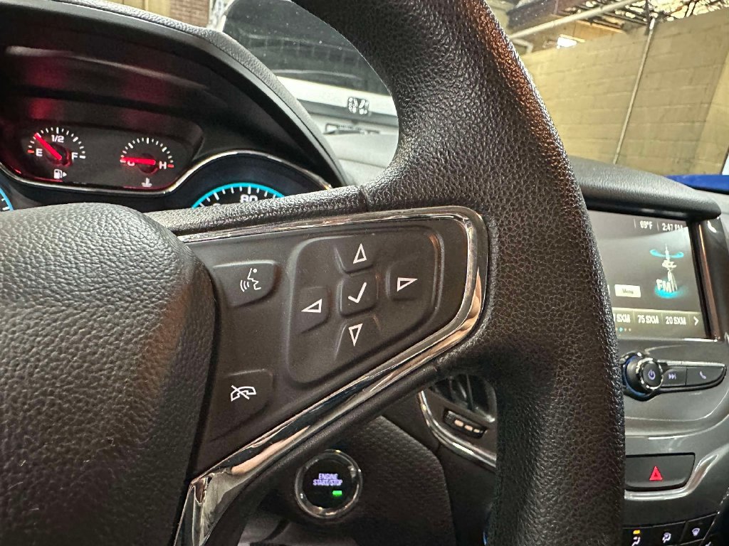 Used 2018 Chevrolet Cruze LT w/ Convenience Package FWD image 28