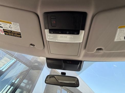 Used 2024 Mitsubishi Outlander SE AWD/4WD image 31