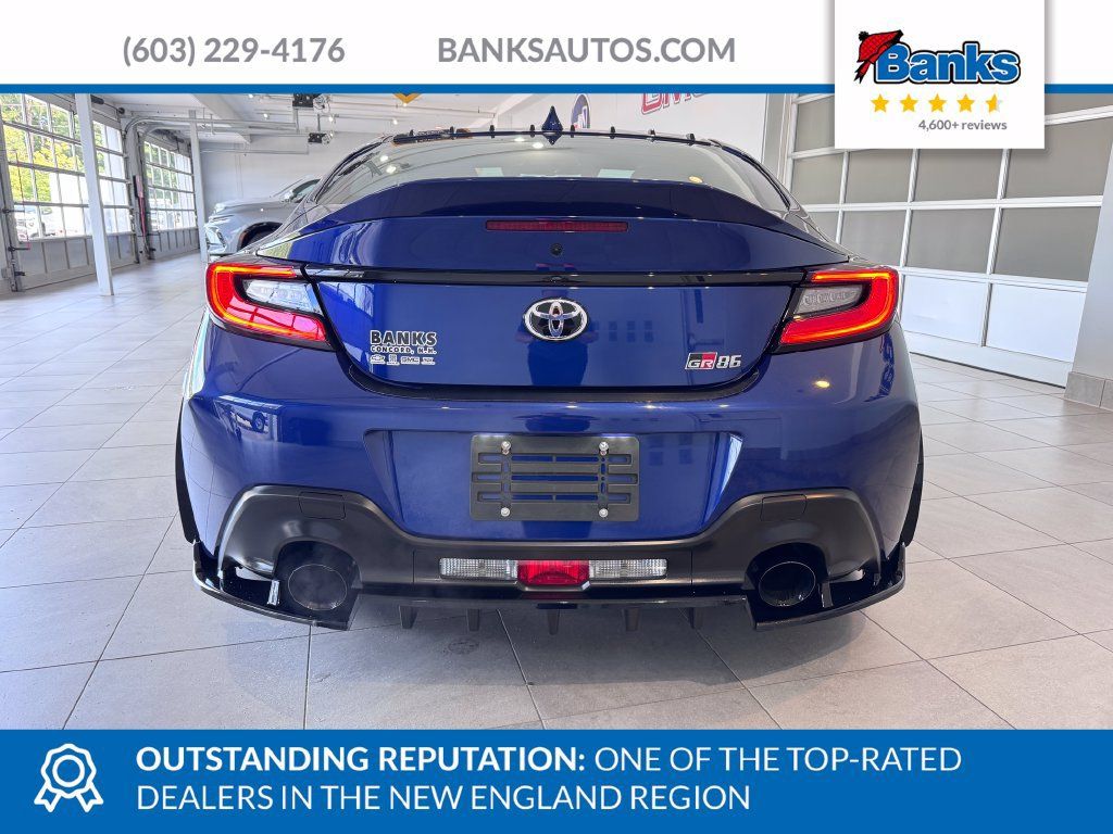 Used 2025 Toyota GR86 Premium w/ Performance Package RWD image 7
