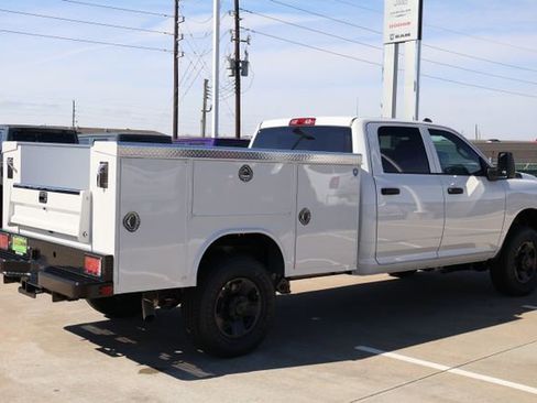New 2026 RAM 2500 Tradesman w/ Commercial Features Package image 8