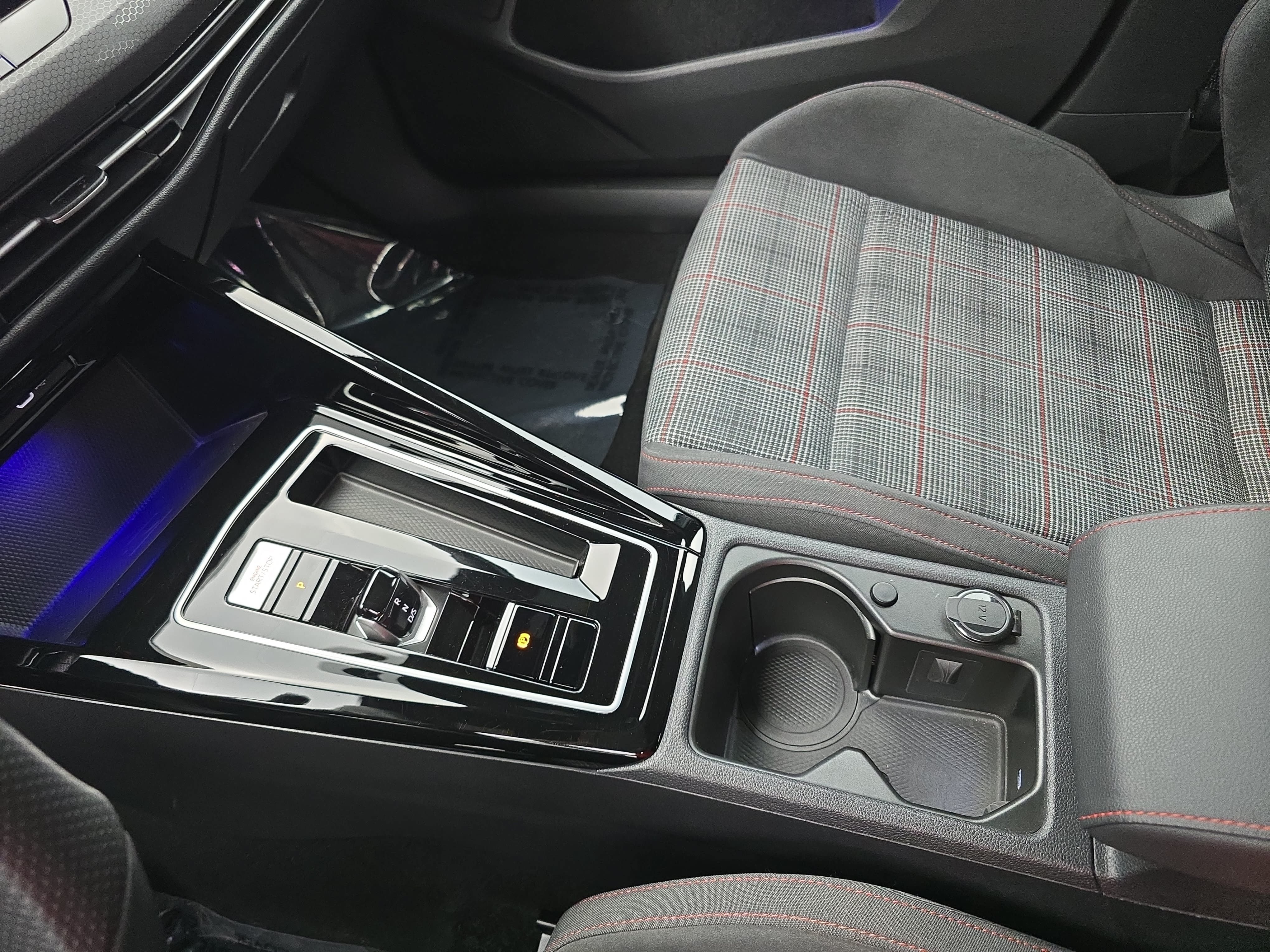 Certified 2024 Volkswagen GTI SE FWD image 24