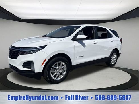 Used 2024 Chevrolet Equinox LT AWD/4WD image 1