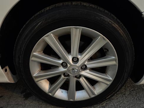 Used 2012 Toyota Camry XLE image 23