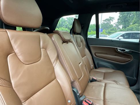 Certified 2025 Volvo XC90 B6 Ultra w/ Protection Package AWD/4WD image 22