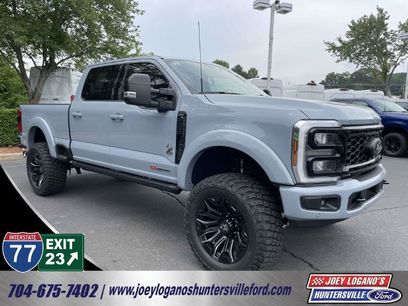 New 2026 Ford F250 Lariat w/ Black Appearance Package