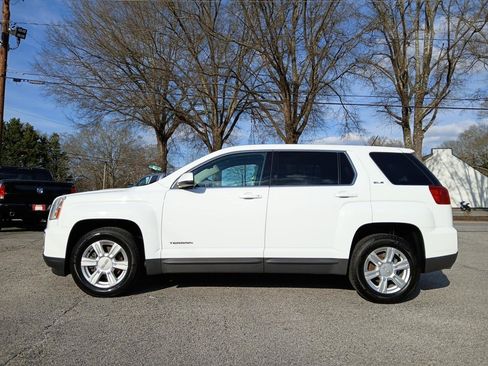 Used 2016 GMC Terrain SLE image 1