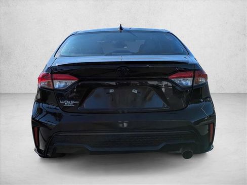 Used 2021 Toyota Corolla SE image 6