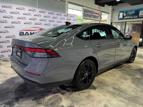 Used 2025 Honda Accord SE image 3