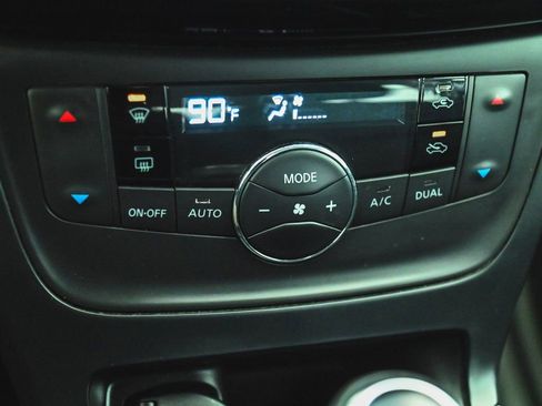 Used 2019 Nissan Sentra SV image 19