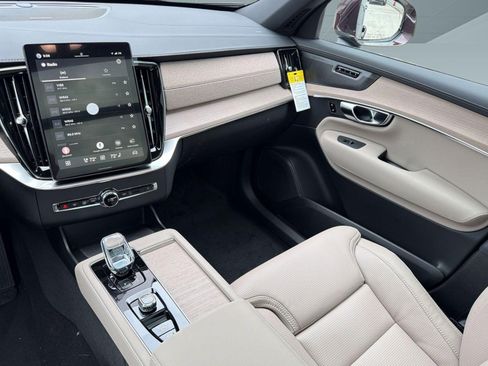 New 2026 Volvo XC90 T8 Ultra w/ Protection Package AWD/4WD image 27