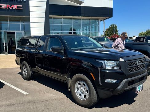 Used 2022 Nissan Frontier S AWD/4WD image 1
