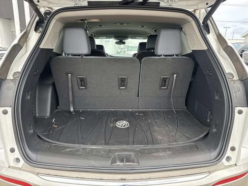 Used 2020 Buick Enclave Essence w/ Sound and Sites Package image 10