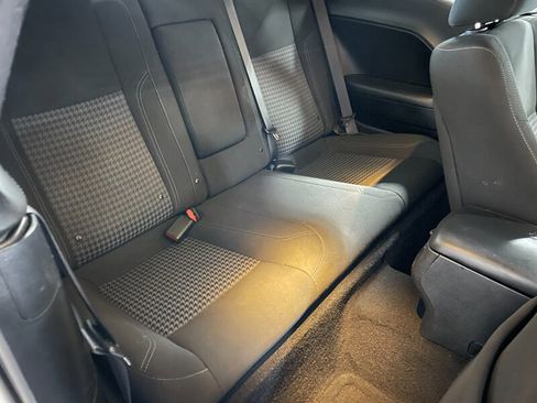 Used 2020 Dodge Challenger SXT image 17