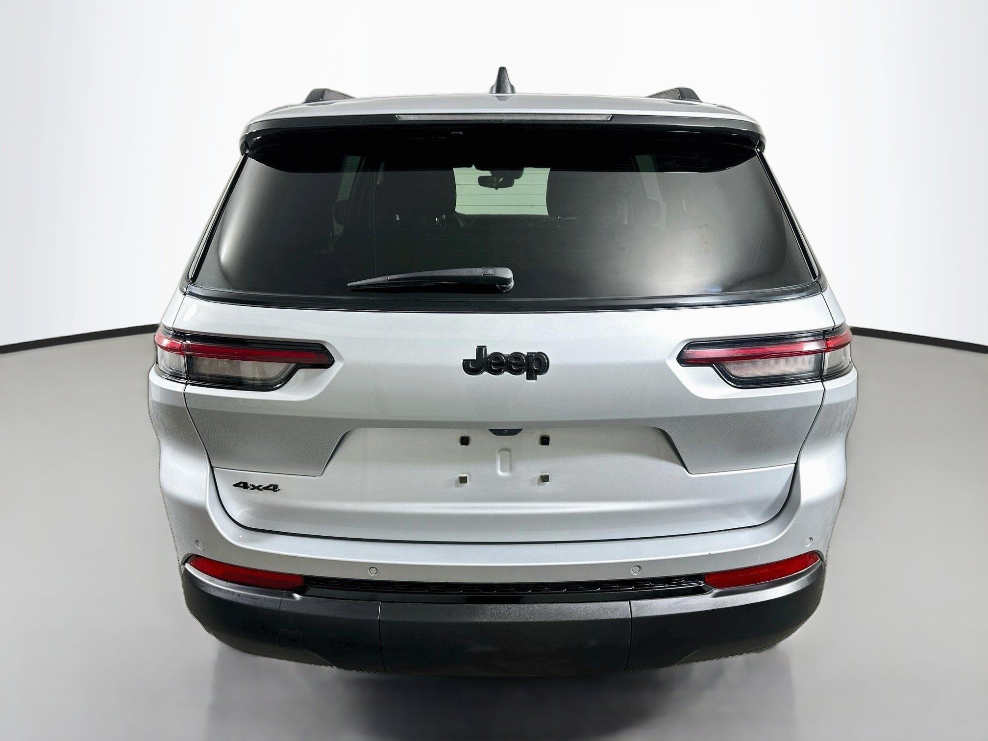 Used 2024 Jeep Grand Cherokee L Laredo AWD/4WD image 6