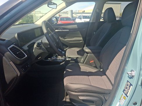 New 2026 Kia Seltos S image 9