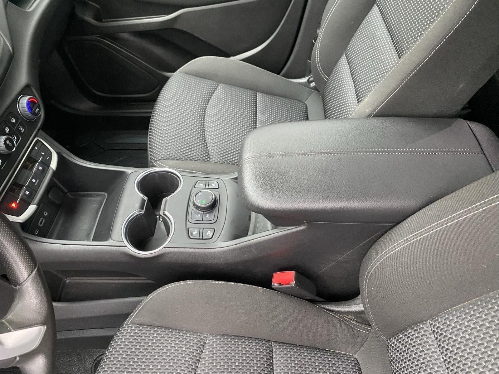 Used 2024 GMC Terrain SLE w/ Driver Convenience Package AWD/4WD image 15