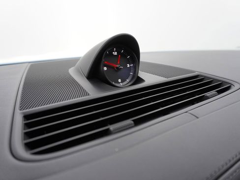 Certified 2023 Porsche Panamera image 27