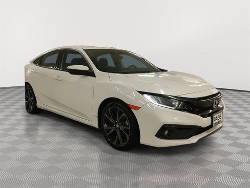 Used 2019 Honda Civic Sport image 4