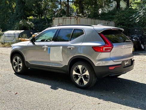 New 2026 Volvo XC40 B5 Plus w/ Protection Package Premier image 4
