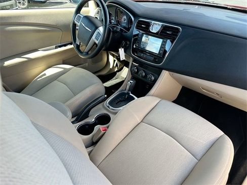 Used 2012 Chrysler 200 Touring image 13