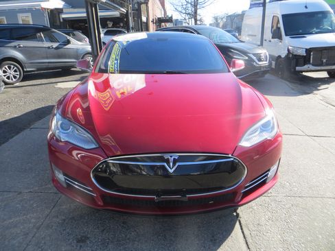 Used 2013 Tesla Model S Performance image 2