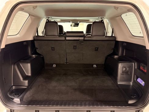 Used 2023 Toyota 4Runner SR5 Premium w/ Moonroof Package AWD/4WD image 10