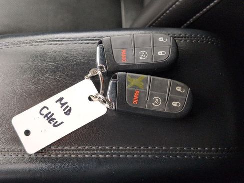 Used 2023 Jeep Compass Latitude AWD/4WD image 53