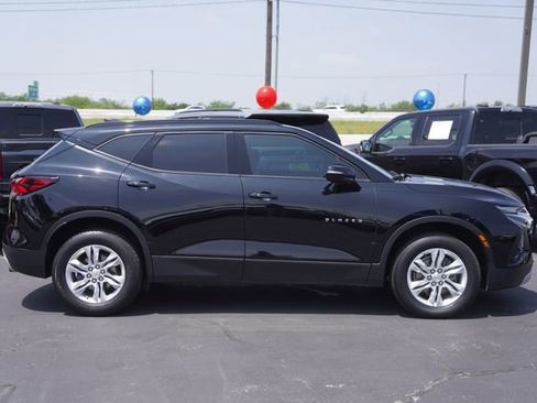 Used 2022 Chevrolet Blazer LT FWD image 5