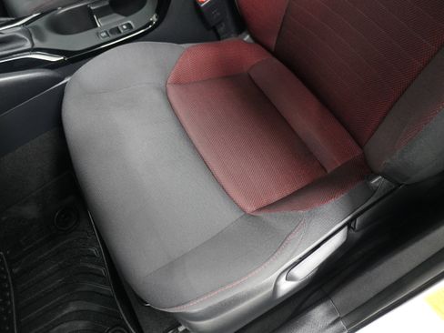 Used 2024 Toyota Corolla SE image 12