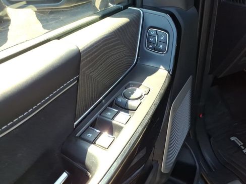 Used 2022 Ford F150 Lightning Platinum AWD/4WD image 14