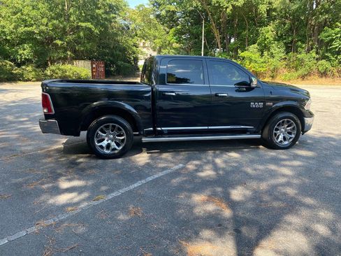 Used 2017 RAM 1500 Limited AWD/4WD image 4