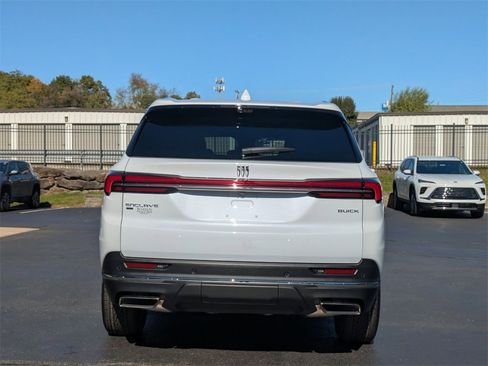 New 2026 Buick Enclave Preferred w/ Power Package image 5