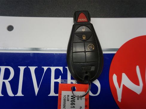 Used 2017 RAM 1500 Laramie image 18