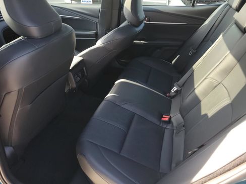 Used 2025 Toyota Camry XSE w/ Premium Package FWD image 13
