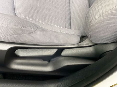 Used 2022 Toyota Corolla SE FWD image 15