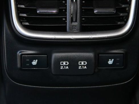 Used 2022 Subaru Outback Limited AWD/4WD image 32